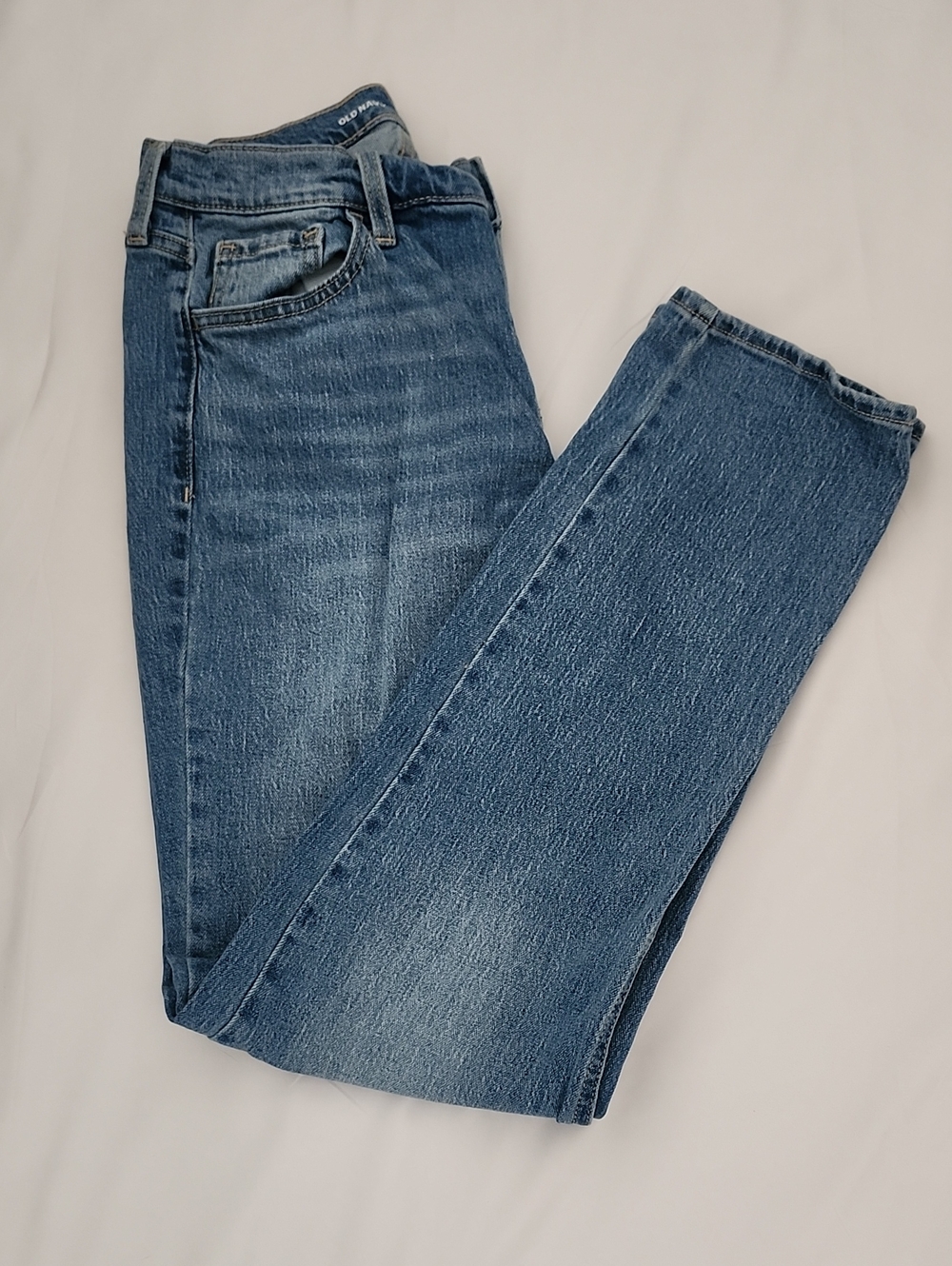 Old Navy Boyfriend Straight-Leg Women's Jeans in Medium Blue Denim